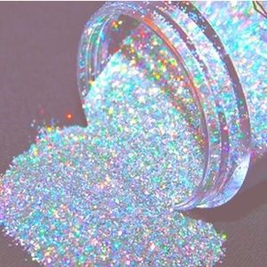 Meet your Posher, Mya